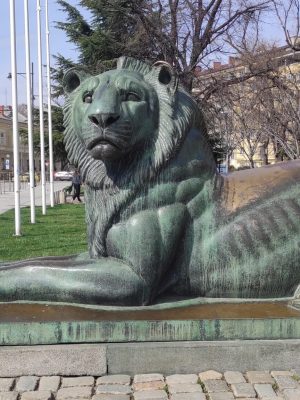Statua bronza del grande leone